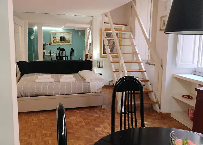 Vatican's Dreamy Loft Daire